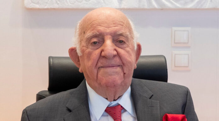 Σύσσωμη η φαρμακοβιομηχανία αποχαιρετά τον Σταύρο Δέμο